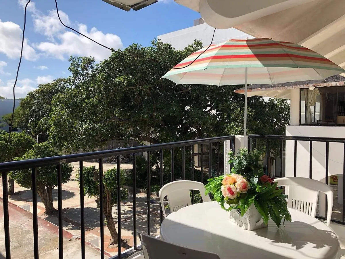 بلايا ديل كارمن Hostel La Isla Playa المكسيك